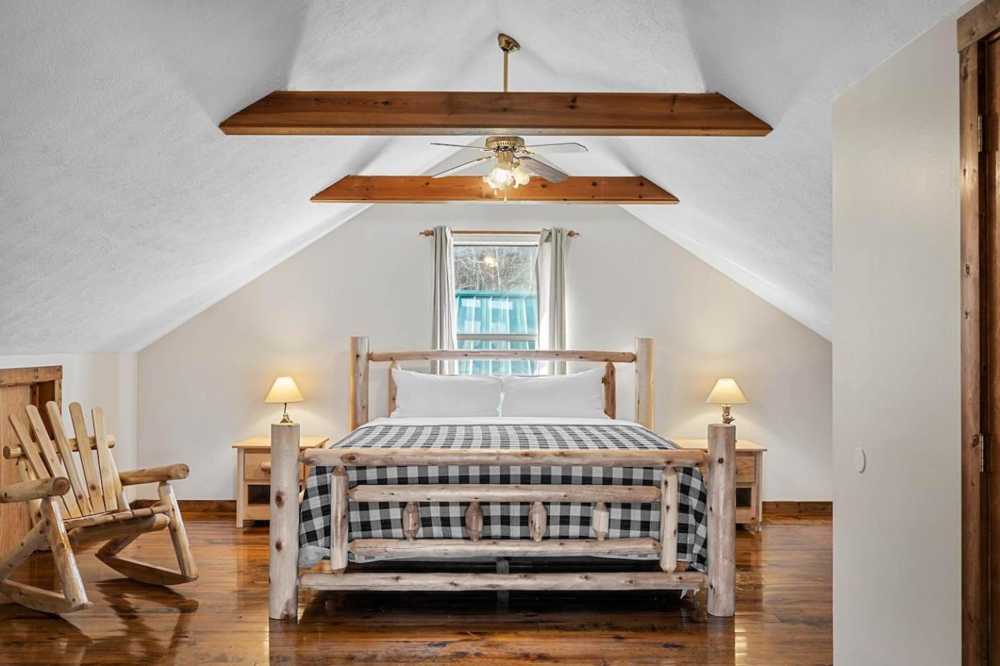 סביירוויל Dog Friendly! Views! Hot Tub! Close To Pf! Gsmnp מראה חיצוני תמונה