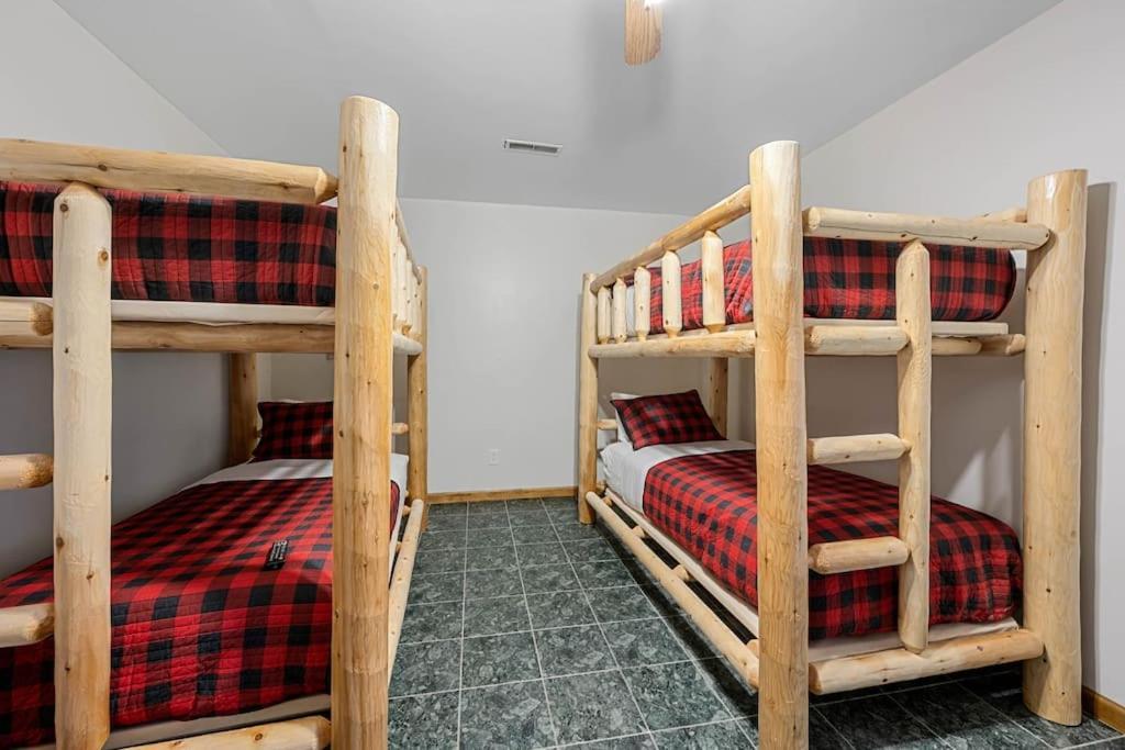 סביירוויל Dog Friendly! Views! Hot Tub! Close To Pf! Gsmnp מראה חיצוני תמונה