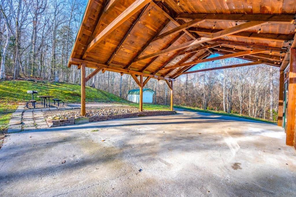 סביירוויל Dog Friendly! Views! Hot Tub! Close To Pf! Gsmnp מראה חיצוני תמונה